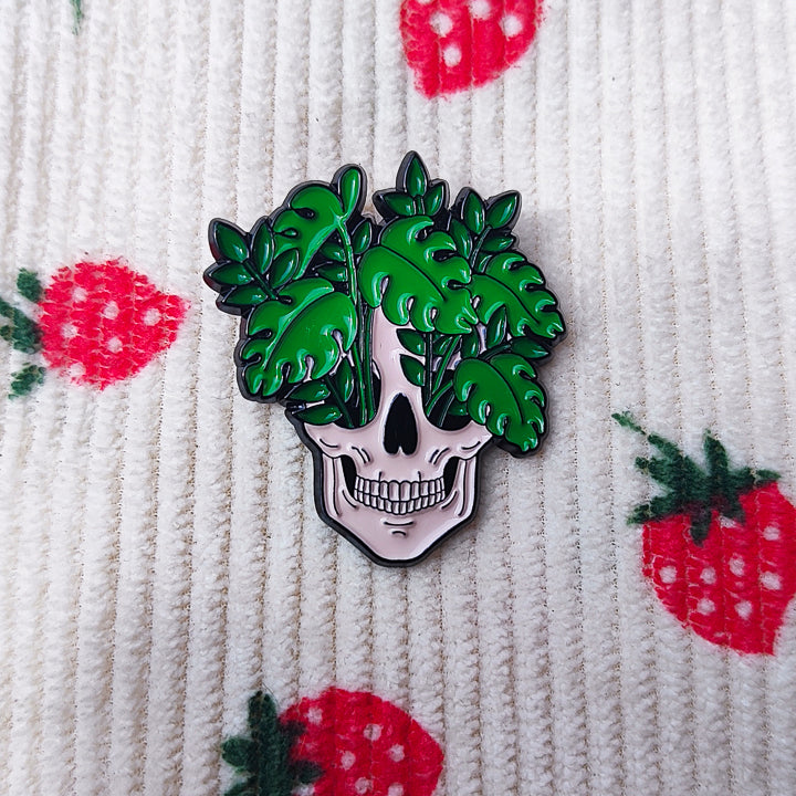 Pin Calavera Monstera